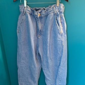 Zara cigarette pants light wash denim.